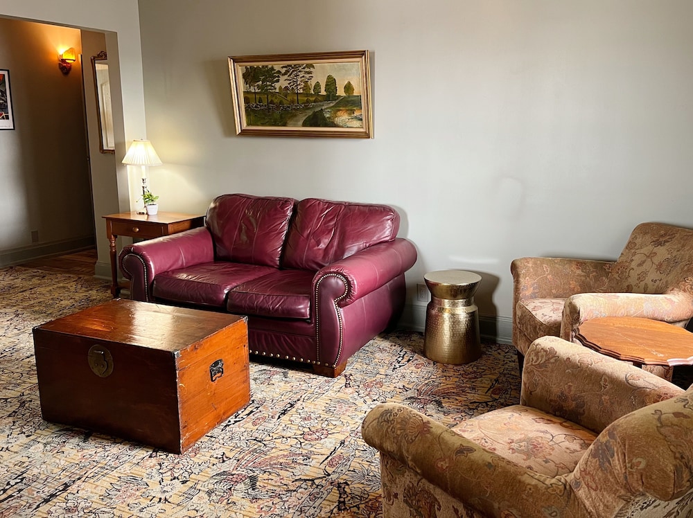 The Black Hawk Hotel - photo 31