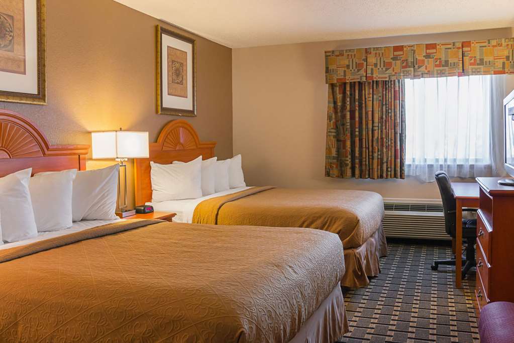 Quality Inn & Suites Detroit Metro Airport - photo 12