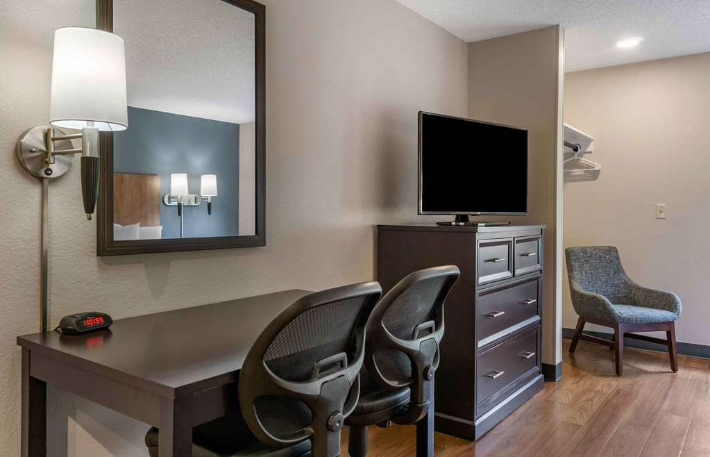 Extended Stay America Premier Suites Seattle Bellevue Downtown - photo 30
