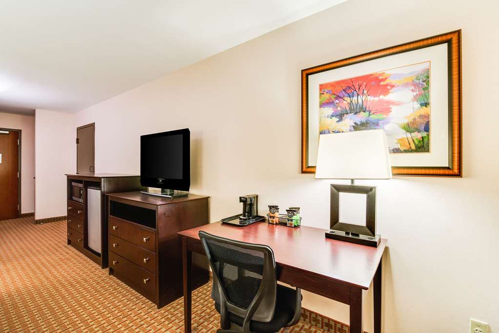 Clarion Hotel Convention Center - photo 19