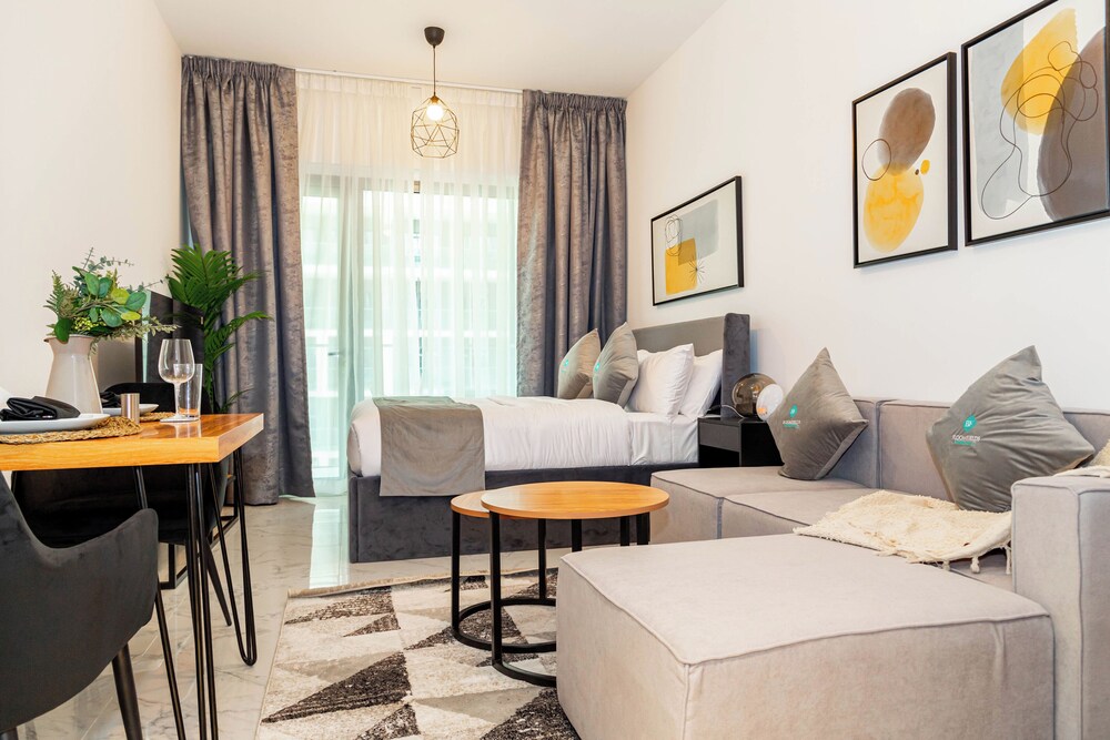 Bloomfields Stylish Stu In Oasis Masdar City — 4-Star Luxury Hotel in Abu Dhabi, United Arab Emirates