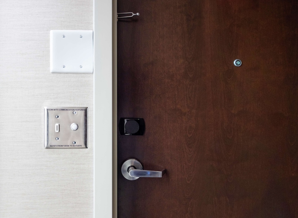 DoubleTree by Hilton Jamestown - photo 12
