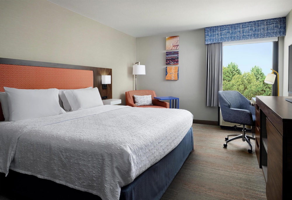 Hampton Inn Meridian - photo 9