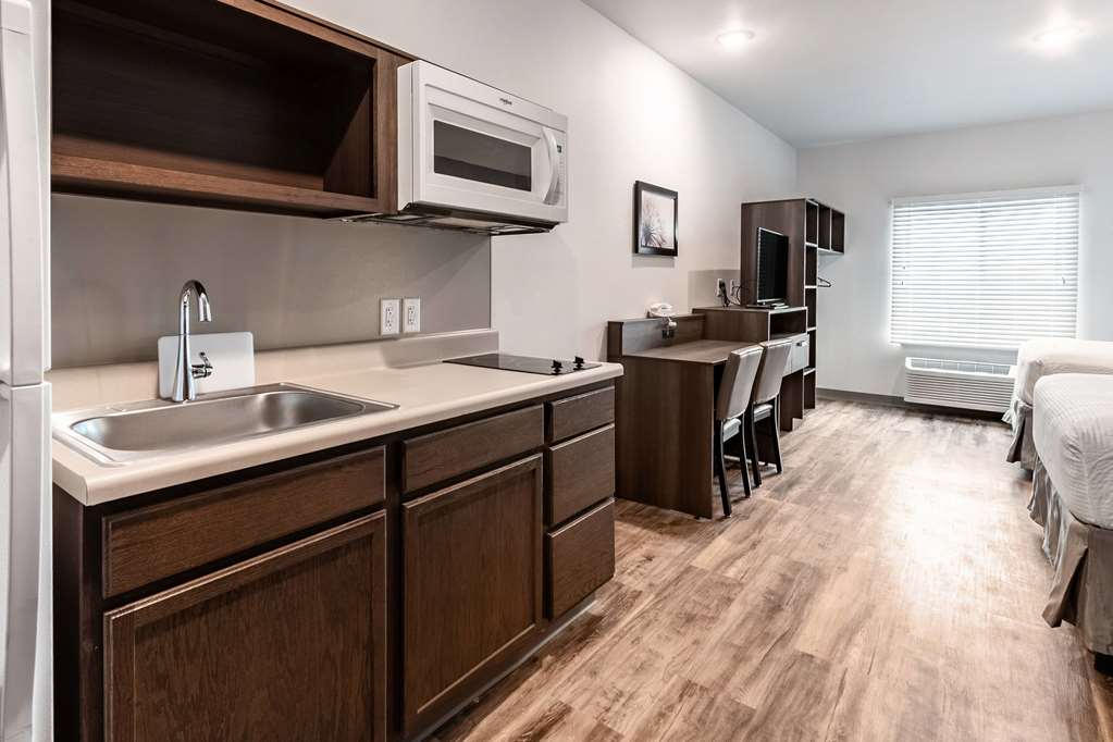WoodSpring Suites Indianapolis Zionsville - photo 23