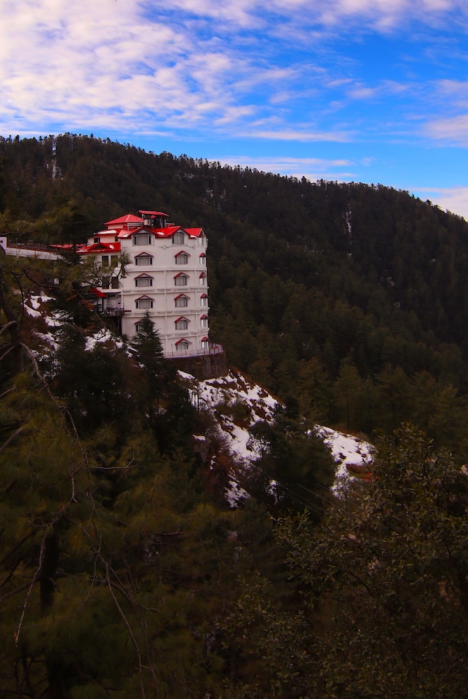 Kufri Pacific Resort - last minute hotel in Shimla