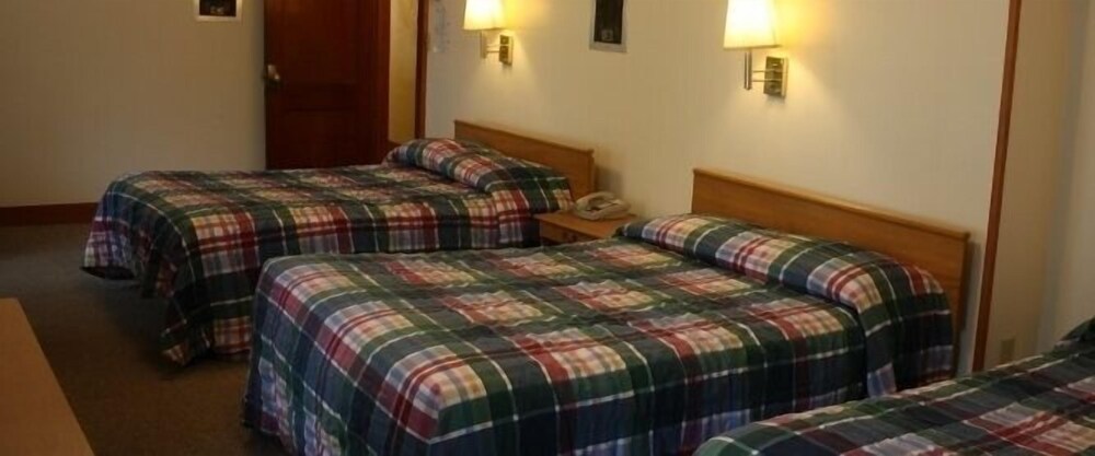 Baumann's Brookside Resort - photo 3