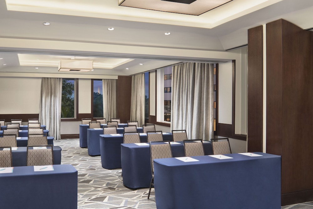 Le Meridien Arlington - photo 30
