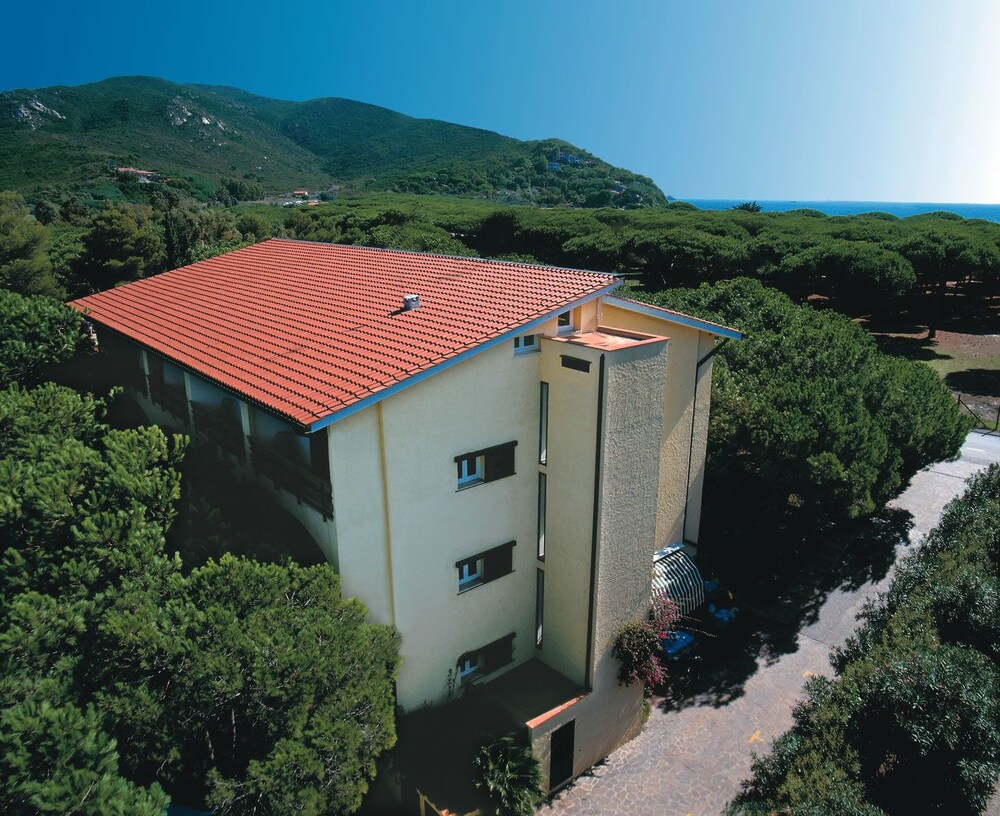 Hotel Meridiana — hotel in Marina Di Campo