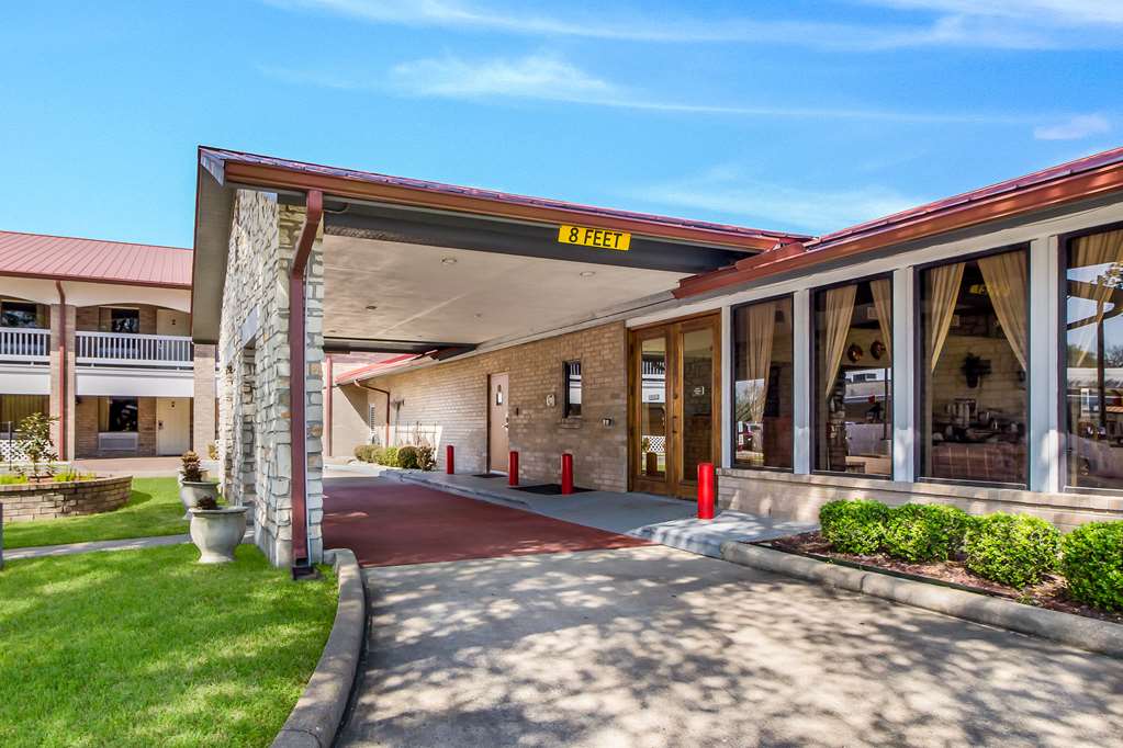 Americas Best Value Inn Columbus TX - photo 15
