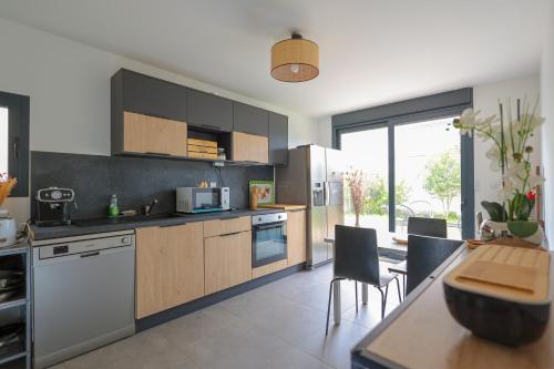 Logement Cosy Neuf Avec Jardin — hotel in Mions