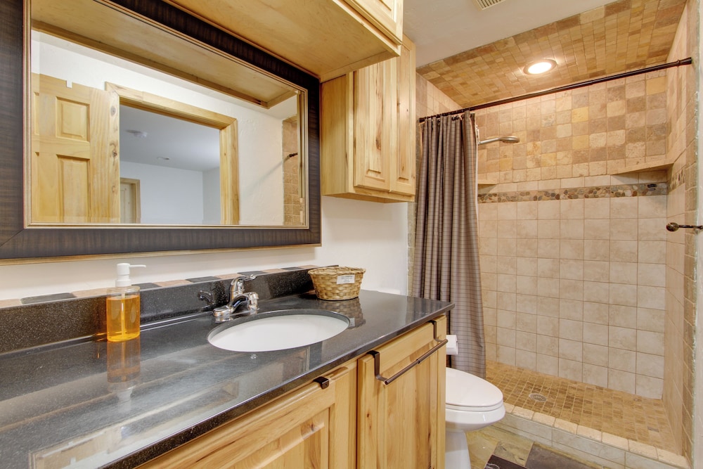 Modern Mountain View Condo at Big Sky Resort - photo 20