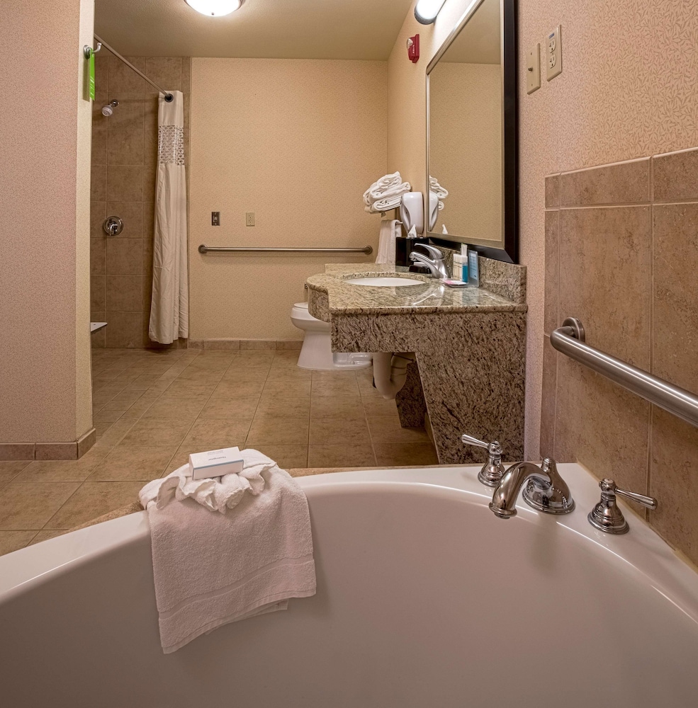 Hampton Inn & Suites Sacramento Elk Grove Laguna I 5 - photo 32
