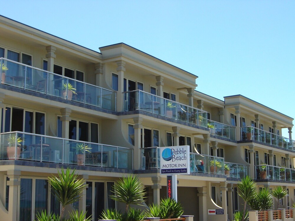 Pebble Beach Motor Inn — 4-Star Luxury Hotel in Napier, New Zealand