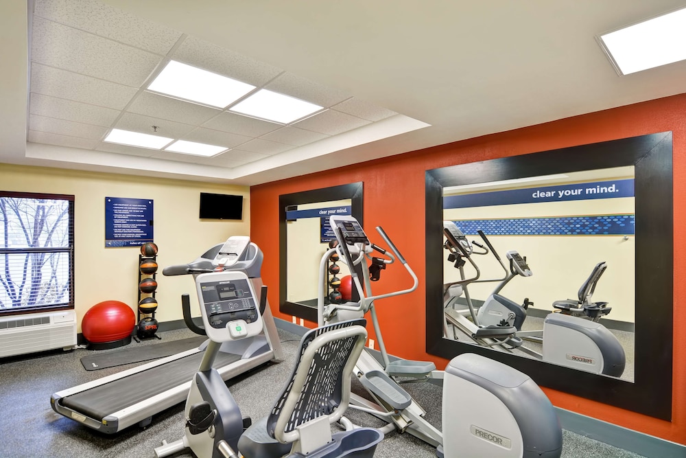 Hampton Inn Albany Wolf Road - photo 25