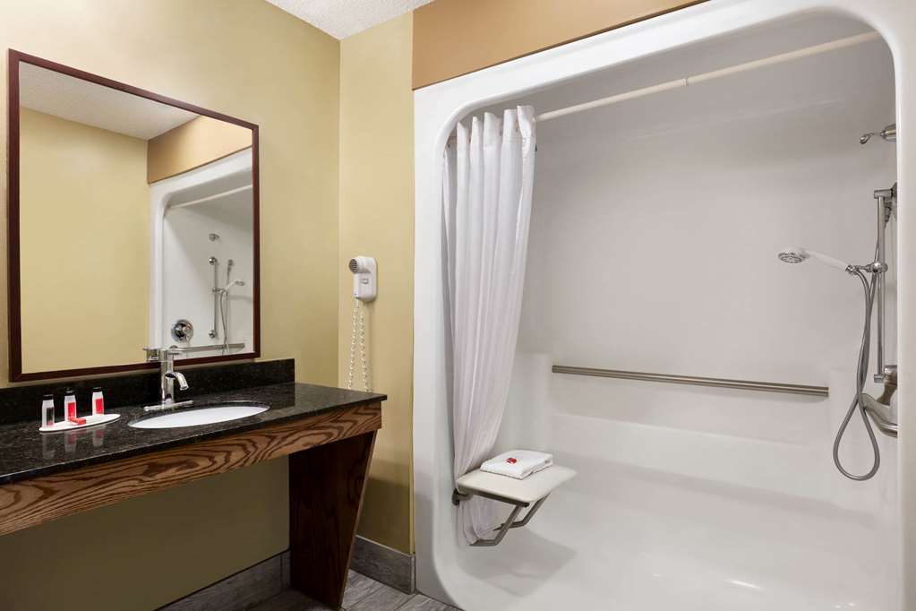 Baymont by Wyndham Warner Robins - photo 31