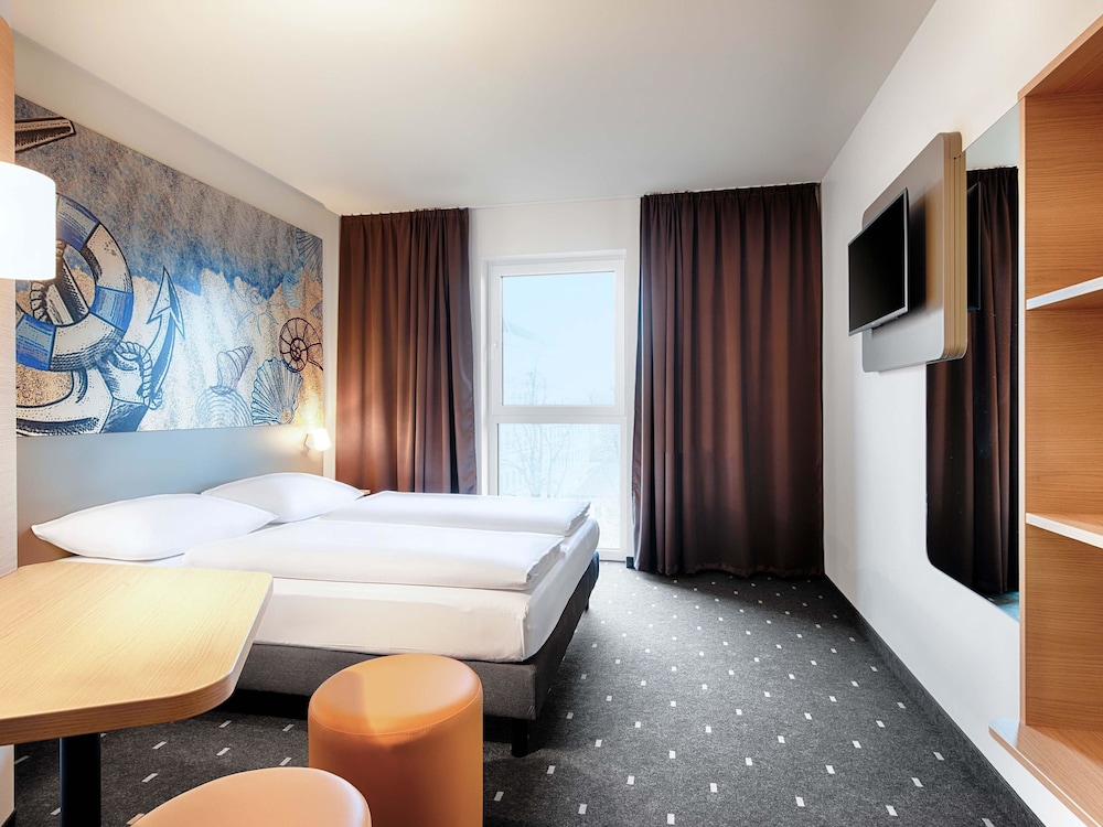 B B Hotel Emden — Emden