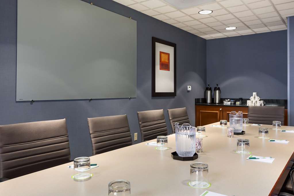 Wingate by Wyndham Sylvania Toledo - photo 36