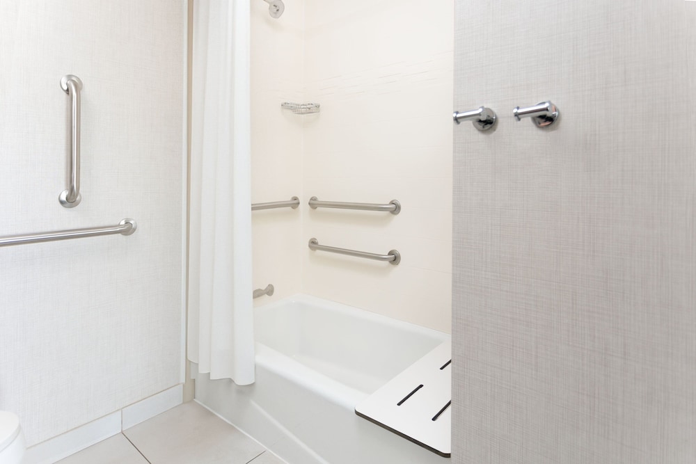 Residence Inn by Marriott Upper Marlboro Joint Base Andrews - photo 41