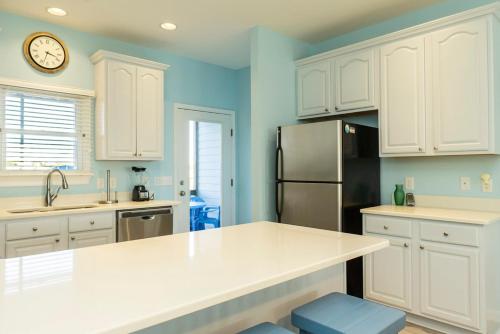 The Surf Shack by Oak Island Accommodations - photo 44