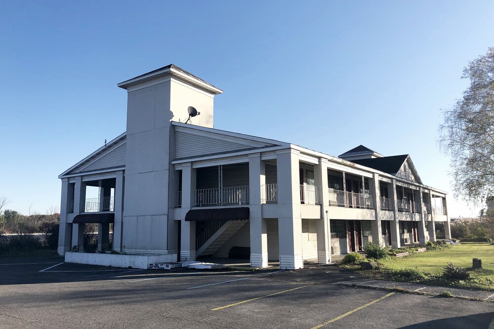 Hotel Coxsackie I 87 North - photo 14