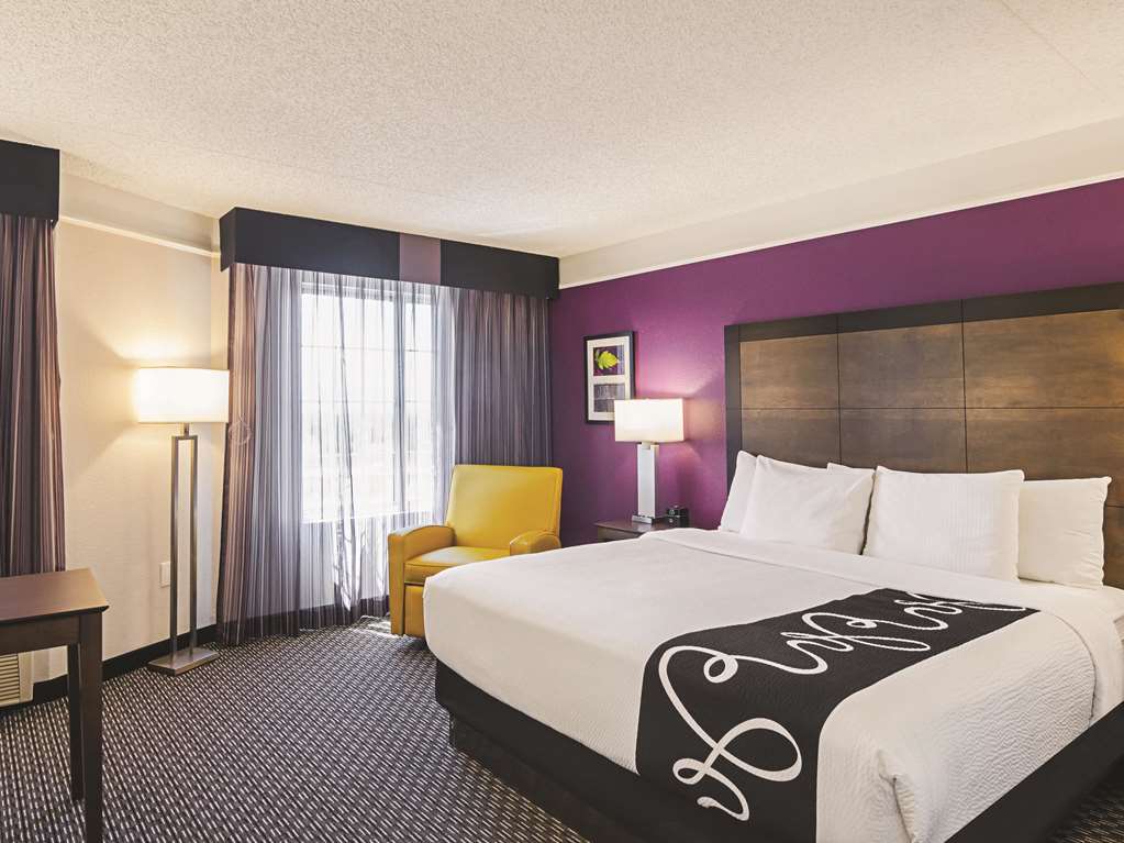 La Quinta Inn & Suites by Wyndham Denver Tech Center - photo 29
