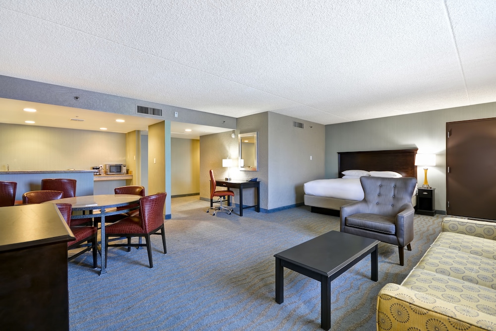 DoubleTree by Hilton Phoenix North - photo 9