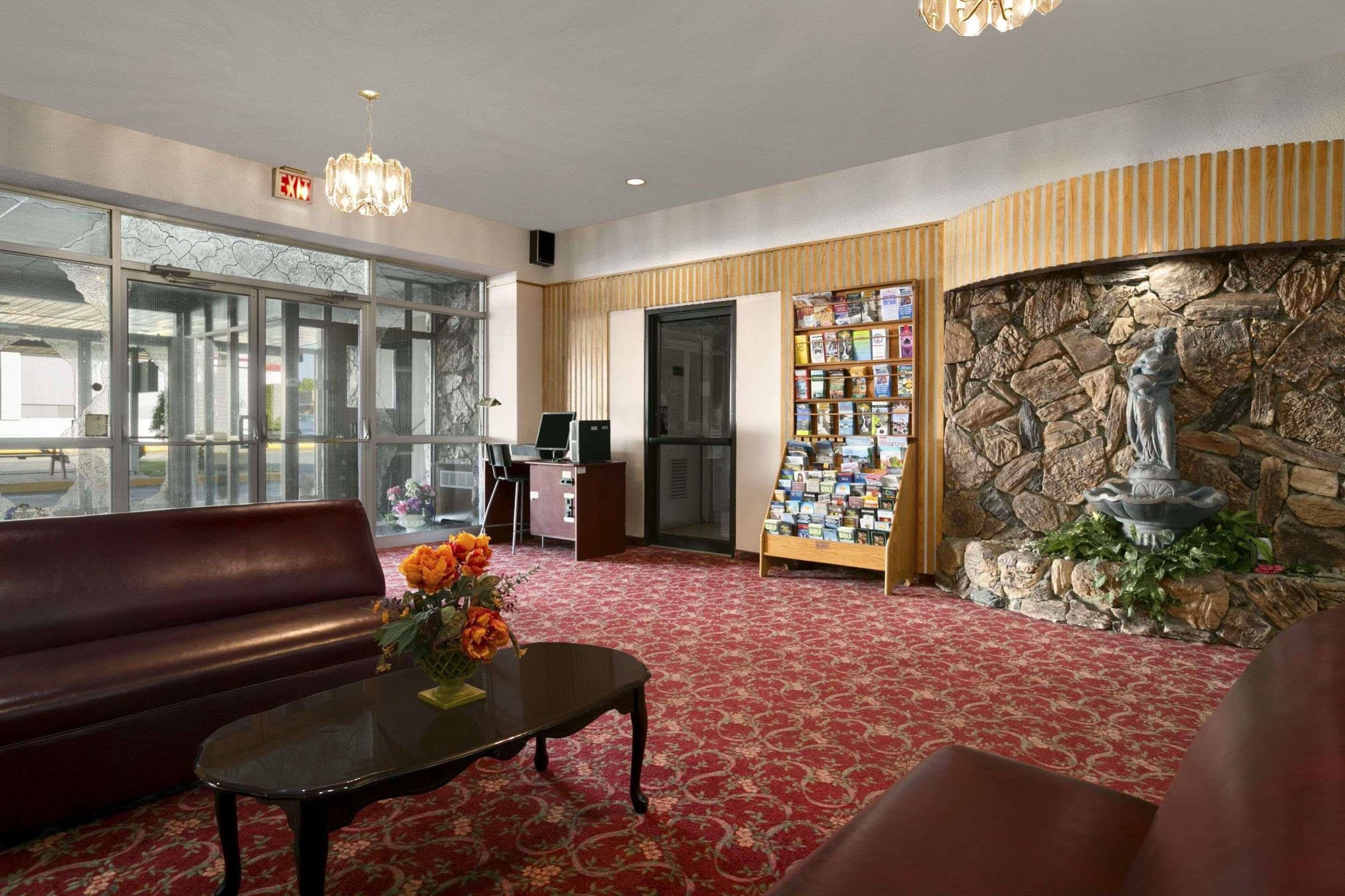 Howard Johnson Cornwall