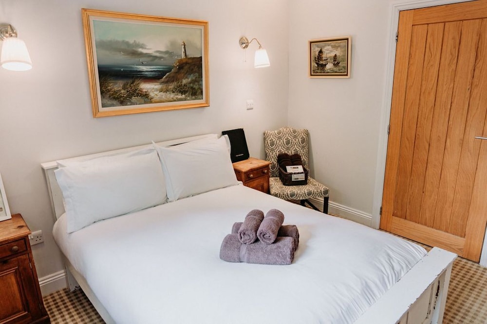 Kro üakrogs - carbon neutral hotel in Unknown City