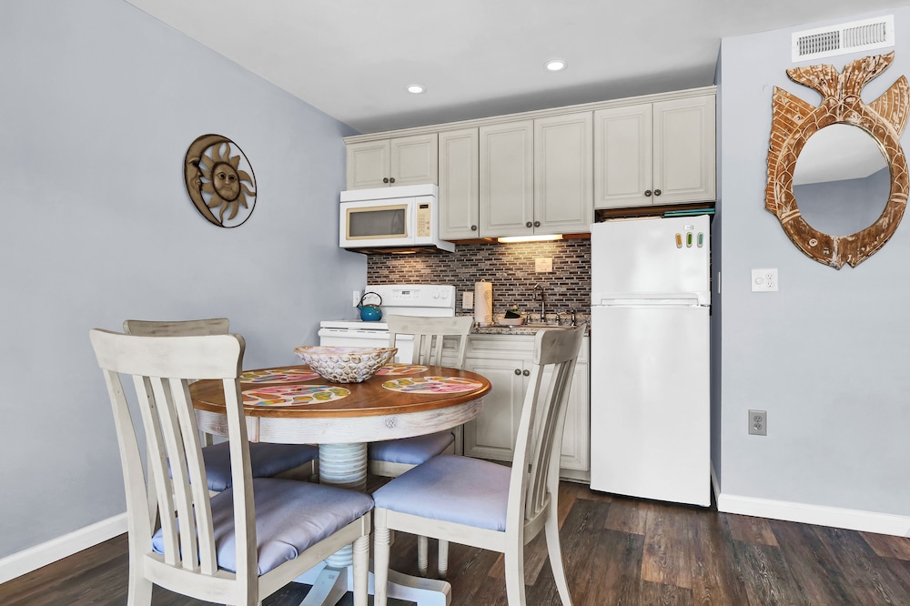 Sandpeddler Inn & Suites - photo 103