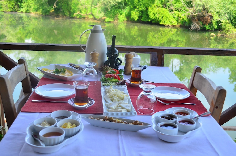 Vira Creek House — 5-Star Luxury Hotel in Sile, Turkey