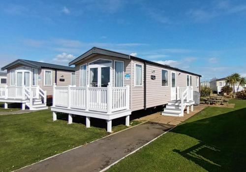 Bordeaux Church Farm — Bognor Regis