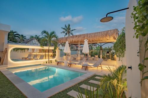 Villa Nair NEW stylish 3BR Canggu with large pool projector & green field view — 4-Star Luxury Hotel in Canggu, Indonesia
