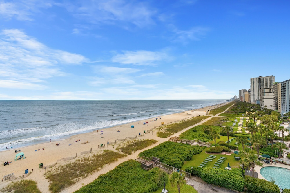 Units at Carolinian Beach Resort by Elliott Beach Rentals - photo 60