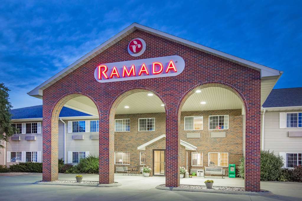 Ramada by Wyndham Spirit Lake Okoboji - photo 2