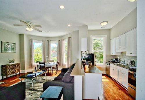 2 Bed Home in Downtown Savannah Savannah — 4-Star Luxury Hotel in Savannah, United States
