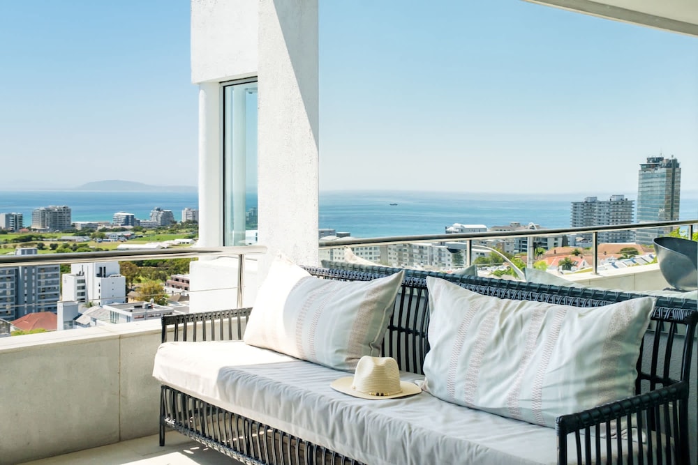 Ocean Vue — 4-Star Luxury Hotel in Cape Town, South Africa