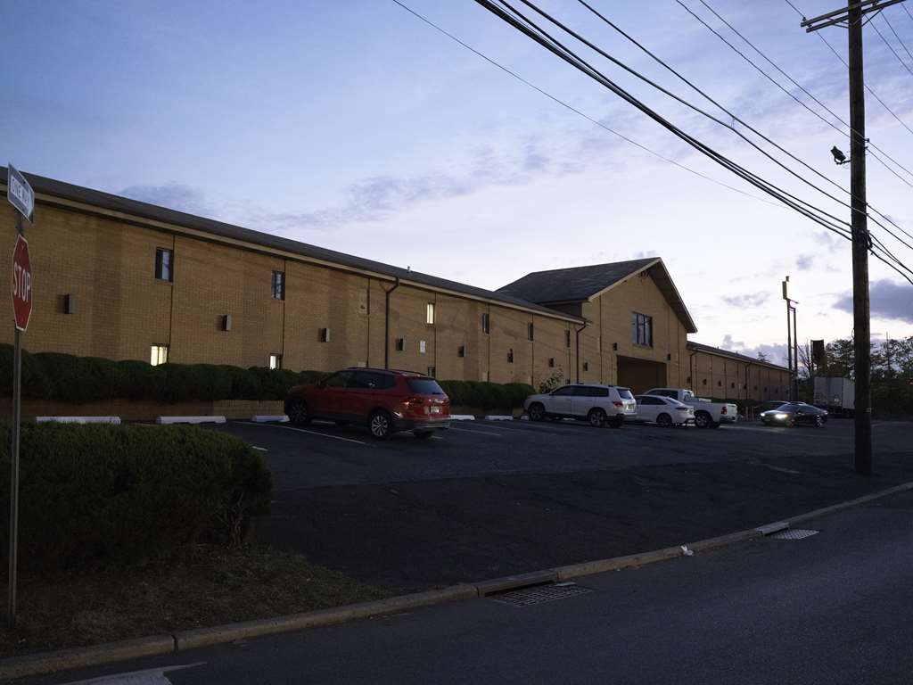 Knights Inn South Amboy - photo 2