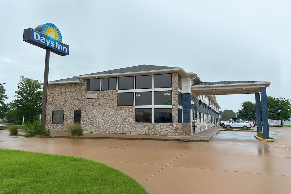 Days Inn by Wyndham Morton - photo 21