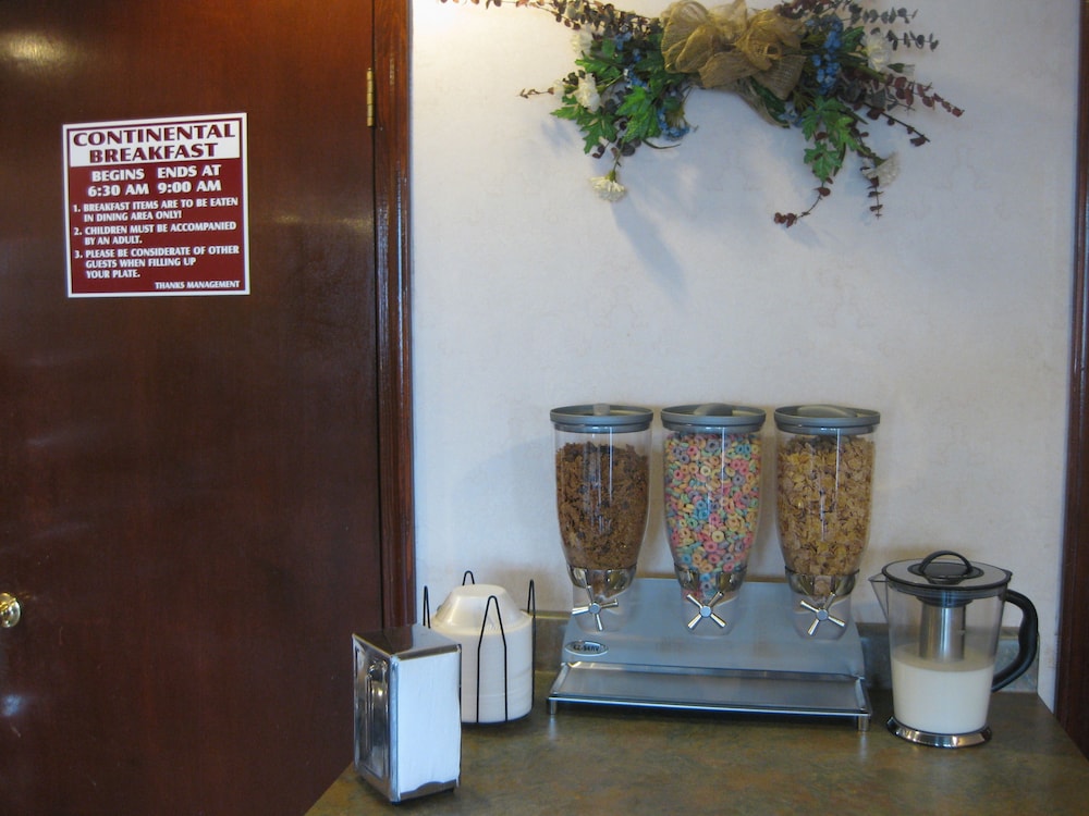 Executive Inn and Suites Jackson - photo 29