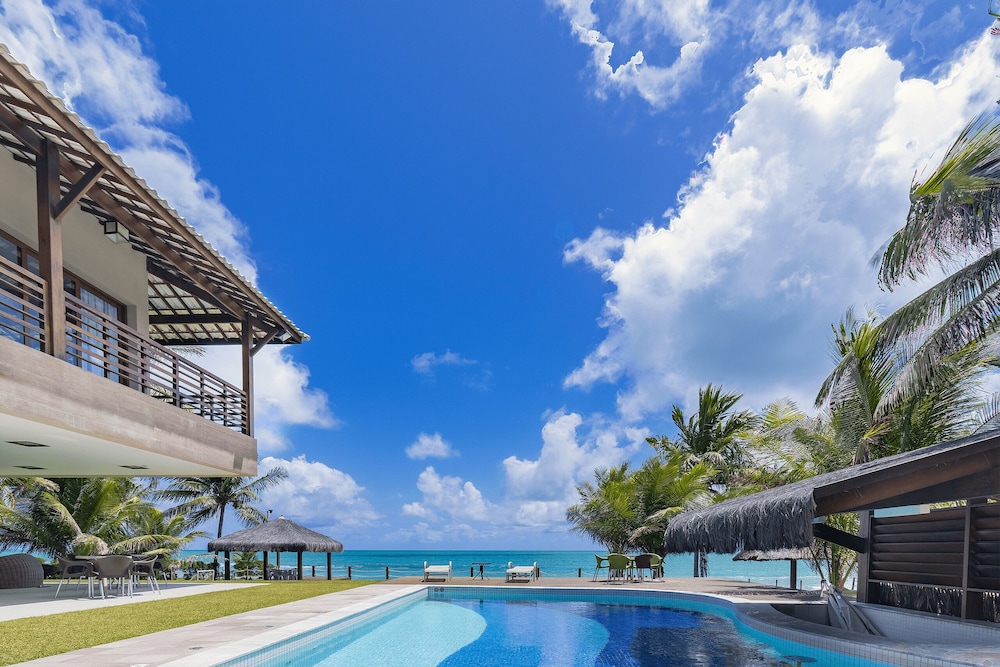 Mansão Pé na Areia em Carneiros por Carpediem — 4-Star Luxury Hotel in Tamandare, Brasil