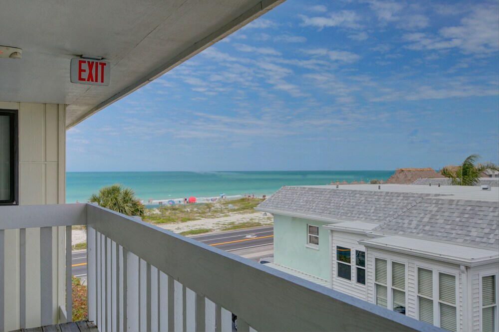 Beach Sands A 203 by Anna Maria - photo 33