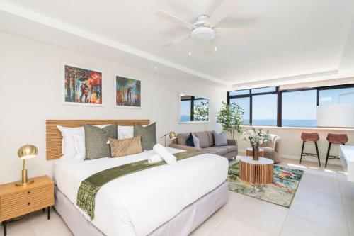 Studio w King Bed Sea Views Promenade — 4-Star Luxury Hotel in Cape Town, South Africa