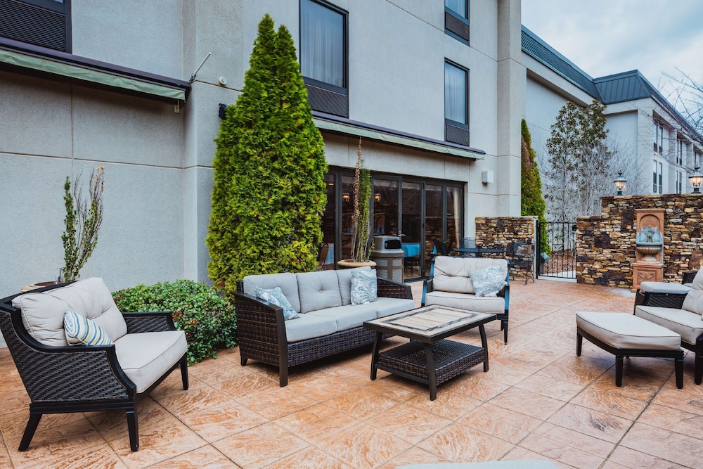 Hampton Inn Madison Huntsville Airport - photo 40