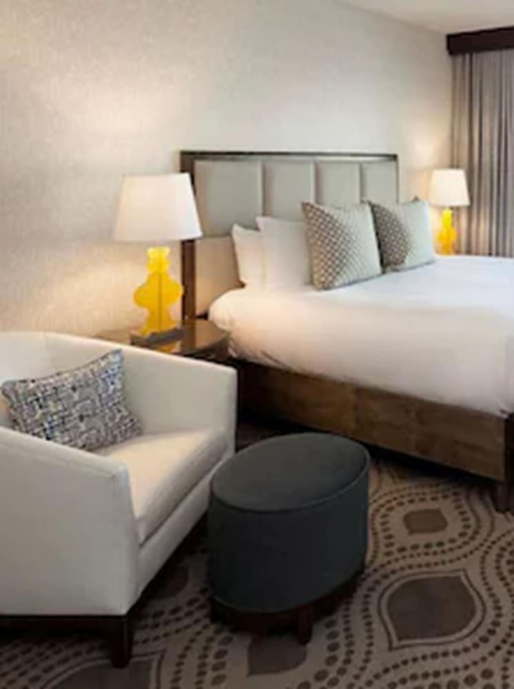 Marina del Rey Hotel - photo 5