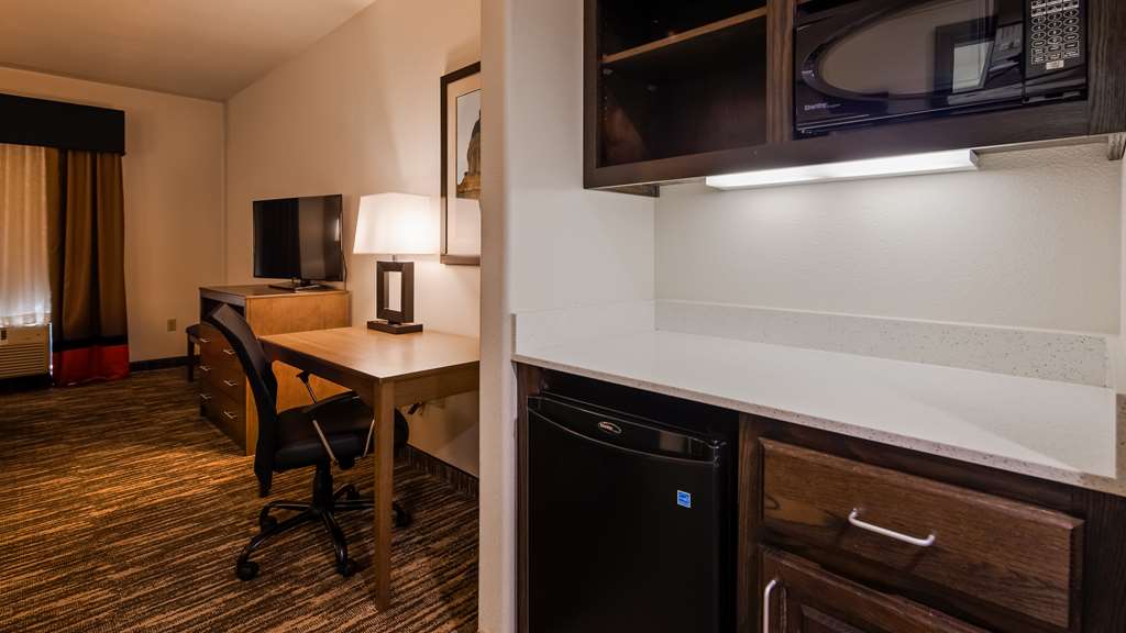 Best Western Plus Ardmore Inn & Suites - photo 19