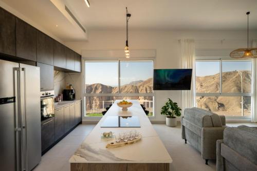 Villa Vibes Eilat Mountain And Sea View Penthouse with private pool — 4-Star Luxury Hotel in Eilat, Israel