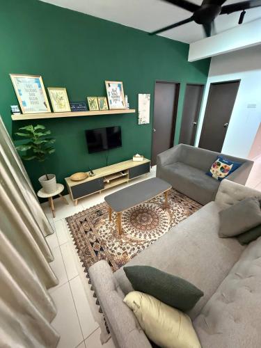 Walid Guesthouse cozy hill view — 4-Star Luxury Hotel in Kampung Ayer Keroh, Malaysia