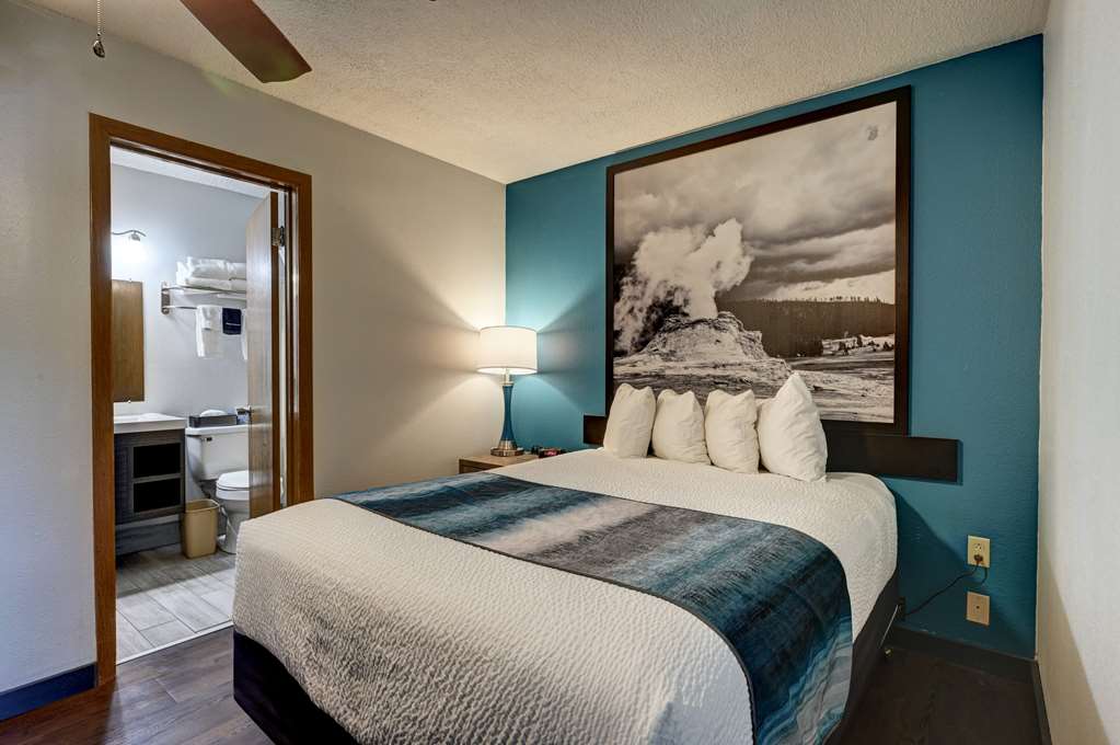 Super 8 by Wyndham Gardiner Yellowstone Park Area - photo 52