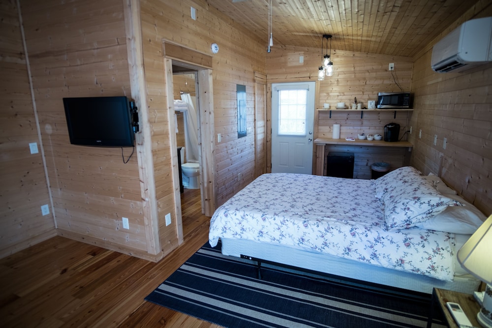 Swamp Rabbit Inn Travelers Rest - photo 17