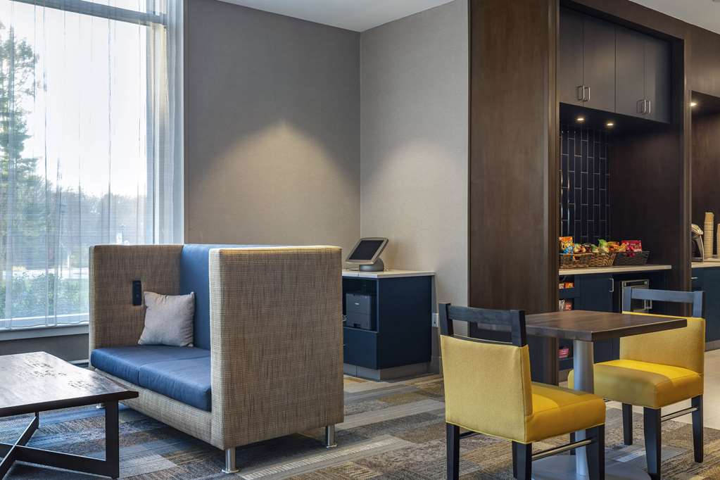 Cambria Hotel Manchester South Windsor - photo 43